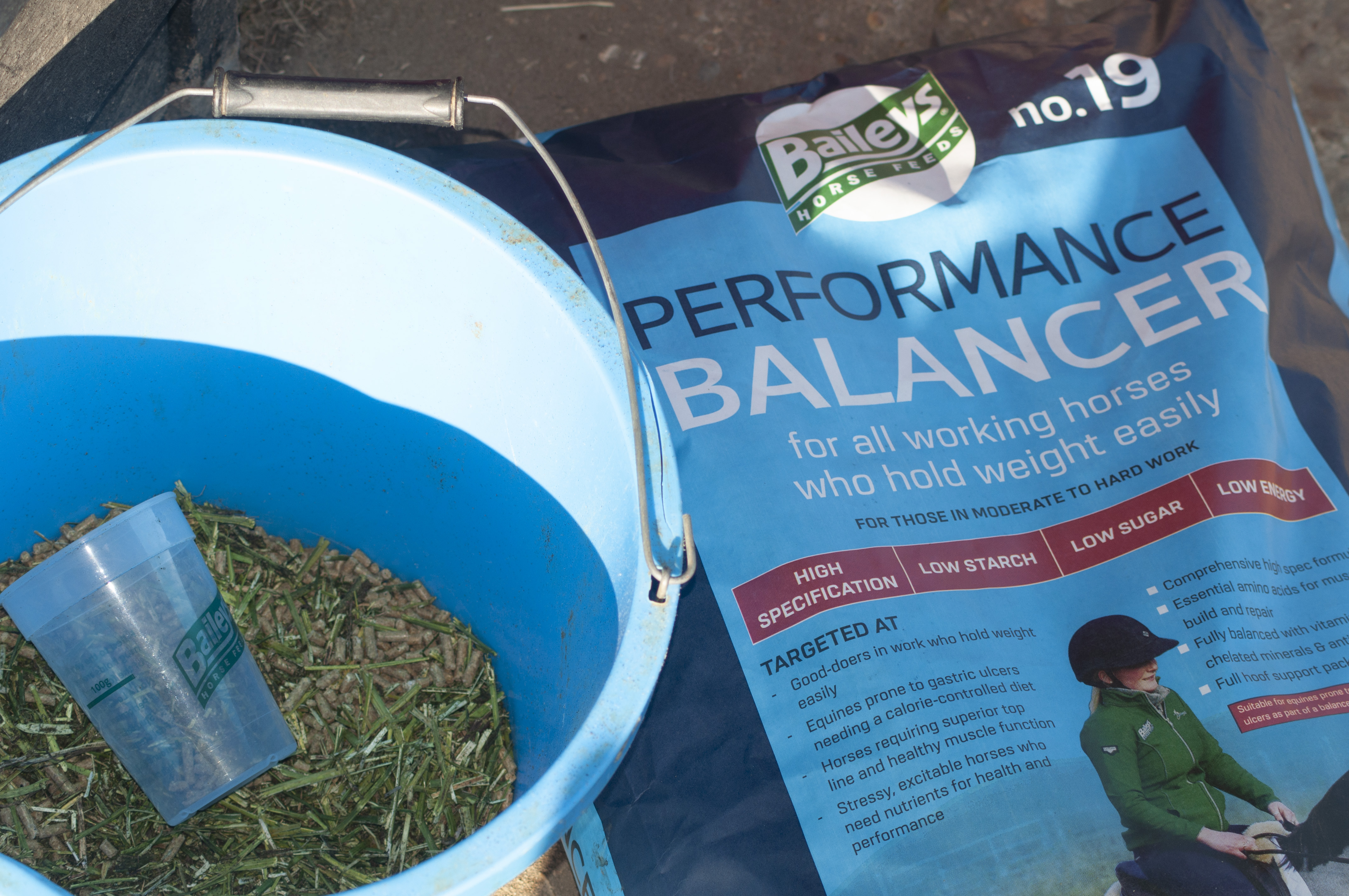 Baileys No19 & Bucket Of Feed Close