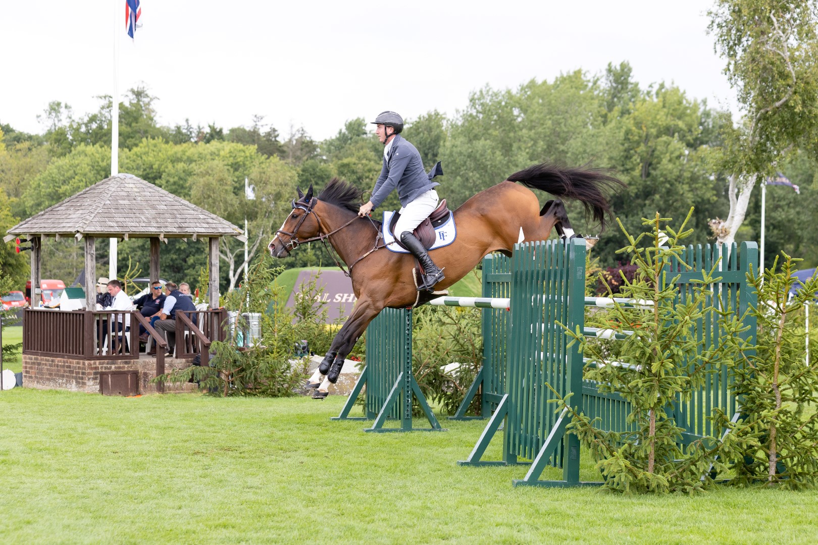 Jordan Coyle And For Gold B&H (3) (Large)